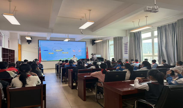 d94a58b761b288bc3e1832ee8e303886